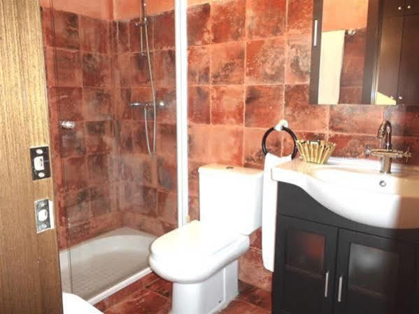 Hostal Pago de Tharsys Requena Exterior foto