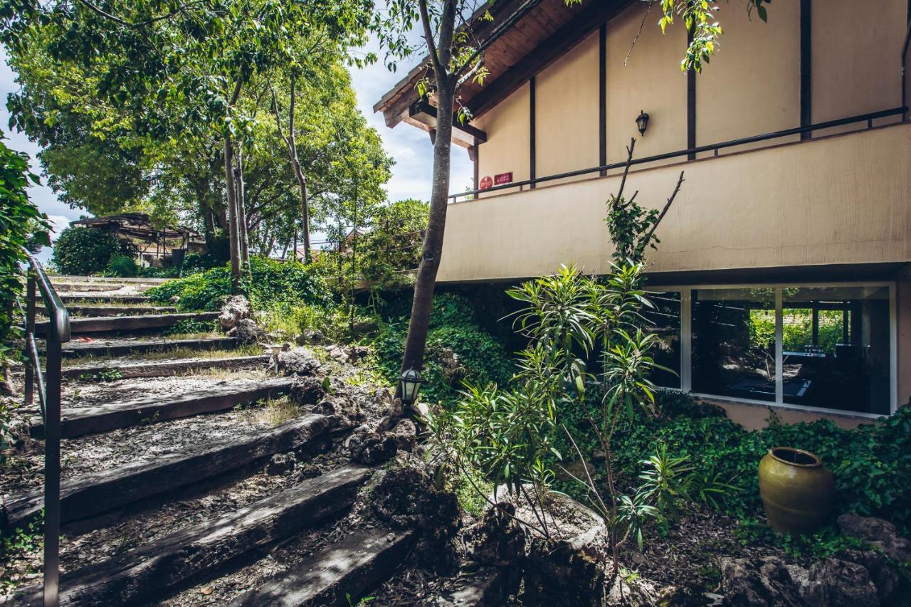 Hostal Pago de Tharsys Requena Exterior foto